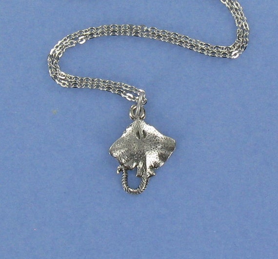 Stingray Necklace Pewter Charm on Chain Ocean Manta Sting Ray Barb Marine NEW