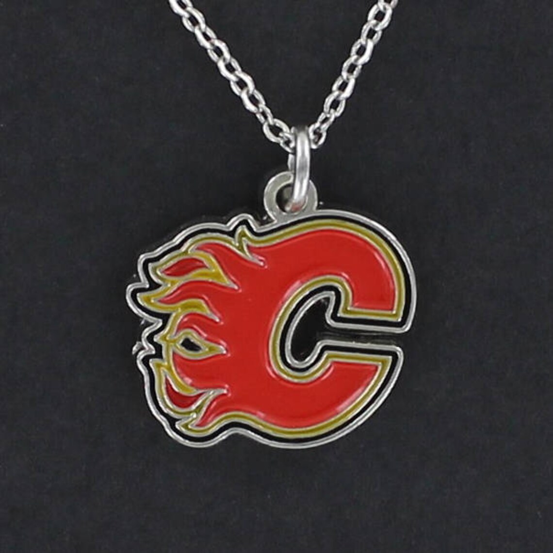 CALGARY Flames Necklace Logo LNH breloque en étain sur une Etsy