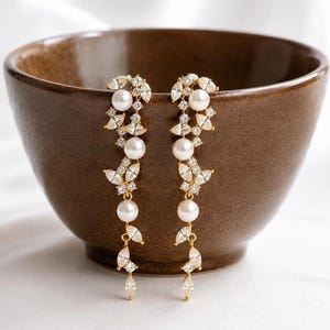 Celestia Pearl Cascade Brautohrringe