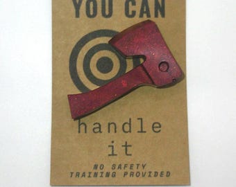 Câlin drôle de poche de hache | Mini-cadeau impertinent à breloques hachette | Jeton d'encouragement avant-gardiste | Bibelots torsadés | 3 pour 15 personnes, idée cadeau | Breloque en résine