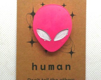 Cadeau extraterrestre à câliner | Breloque extraterrestre amusante | Cadeau pour meilleure amie | Cadeau OVNI | Extraterrestre mignon en résine | Cadeau pour passionné d'espace | Bijou original