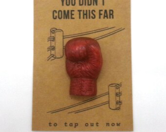 Câlin avec poche pour gant de boxe | Mini cadeau de motivation | Charme d'encouragement « Vous avez ça » | Petit cadeau de soutien | Bibelots torsadés