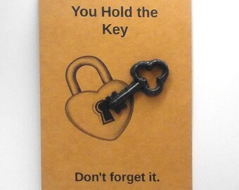 Cadeau porte-clés charm de poche | Vous détenez la clé | Cadeau d'encouragement | Cadeau pour un nouveau départ | Petit cadeau inspirant | Choisissez Dire | Caractère unique