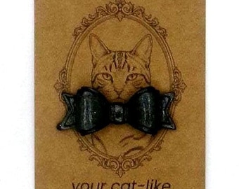 Encouraging Cat Bow Charm Gift for Friends • Cute Cat Lover Keepsake • Positive Cat Lover Trinket Card • Twisted Trinkets
