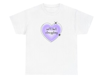 Maglietta con cuore tenero ma in difficoltà / maglietta con grafica a cuore color lavanda