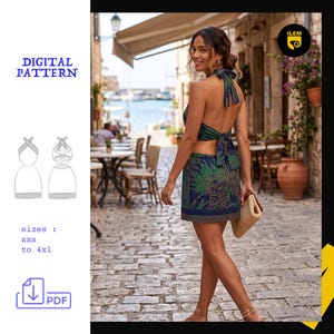 Peut inclure: Un patron de couture numérique pour une robe courte à dos nu avec un lien à nouer. Le document inclut un dessin technique, le texte DIGITAL PATTERN, les tailles xxs à 4xl et une icône PDF. La robe présente un motif de feuilles tropicales.