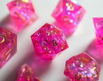 Sharp Edge DND Dice Set – Pink Resin Dice with Gold Numbers – 7pc Polyhedral RPG Dice for Dungeons and Dragons