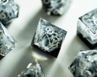 Sharp Edge Black & Clear Dice Set – Frostpeak Resin DND Dice – Transparent Smoke Dice – Monochrome RPG Dice – Dungeons and Dragons