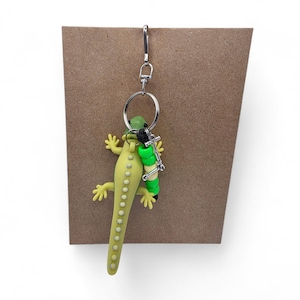 Scooter Antics Reptile Sensory Fidget Keychain – Textured Lizard Charm with Beaded Fidget Cord