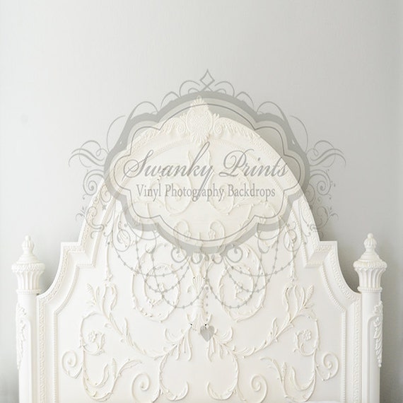 PRODUCT SIZE 2ft x 2ft Vinyl Photography Backdrop White Headboard