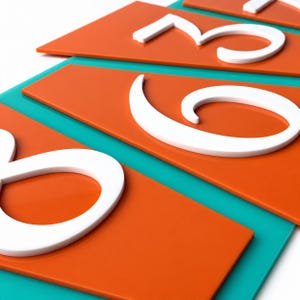 Pinkie Personalized Address Sign, Mid Century Modern House Numbers, Custom Acrylic Address Plaque, Retro MCM Outdoor Decor 画像 3