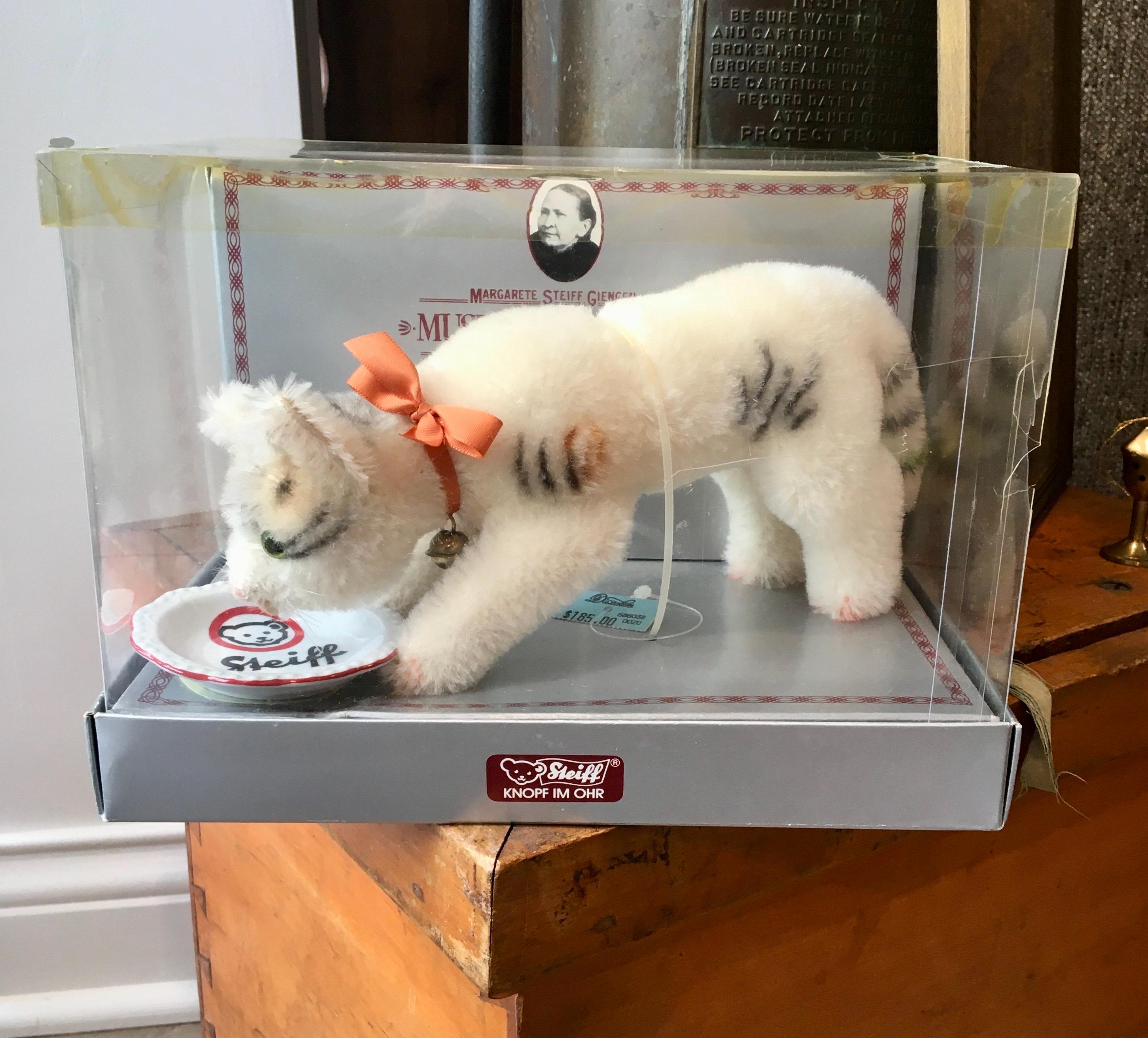 Steiff Display - Etsy Canada