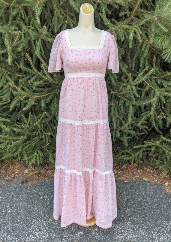 Vintage 1970s pink floral cotton prairie dress XS