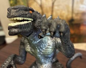Vintage 1998 Trendmasters Godzilla Combat Claw Action Figure ROARS Working Toho