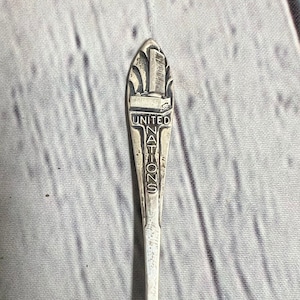 Vintage Sterling Silver United Nations New York City Souvenir Travel Spoon