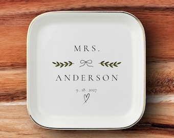 Personalized Ceramic Jewelry Dish, Custom Name & Date, Wedding Keepsake (4.5-inch)