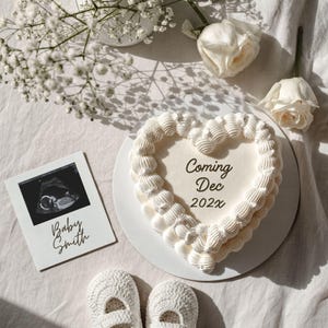 Minimalist Heart Cake Pregnancy Announcement Template for Social Media, Editable Digital Canva Baby Coming Reveal, Gender Neutral Ultrasound