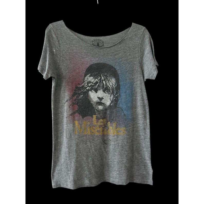Chaser For Urban Outfitters Les Miserables T-Shirt Size Large Thrashed Vintage image 9