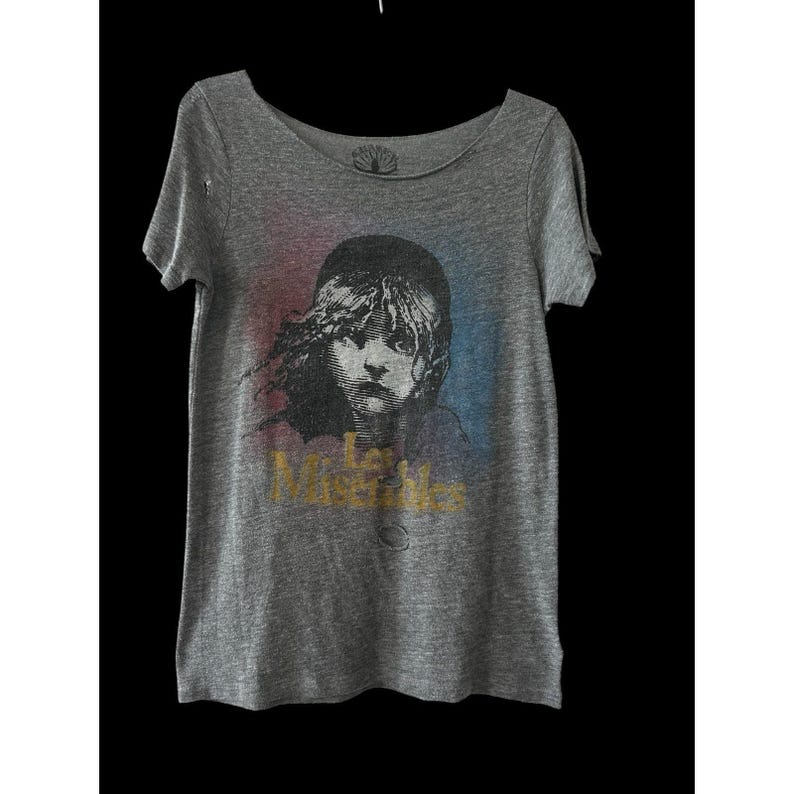 Chaser For Urban Outfitters Les Miserables T-Shirt Size Large Thrashed Vintage image 2