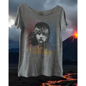 Chaser For Urban Outfitters Les Miserables T-Shirt Size Large Thrashed Vintage image 10