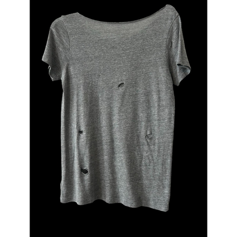 Chaser For Urban Outfitters Les Miserables T-Shirt Size Large Thrashed Vintage image 6
