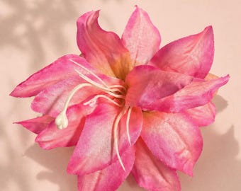 Pink Flower Hair Clip, Tropical Floral Hair Accessory for Beach Wedding, Vacation Hair Clip, Bridal Photoshoot Flower Clip