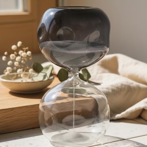 Irregular Shape Hourglass Sand Timer Decor, Artistic Sandglass Ornament for Desk Shelf, Unique Easter Gift Idea, Carnival Keepsake