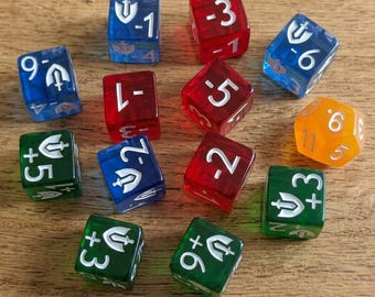 Set di dadi Buff/Debuff per Riftbound TCG LOL – Dadi personalizzati incisi non ufficiali (13 pezzi)