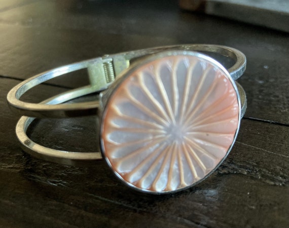 Pink Abalone Cuff Bracelet, Spring Clasp Silver P… - image 2