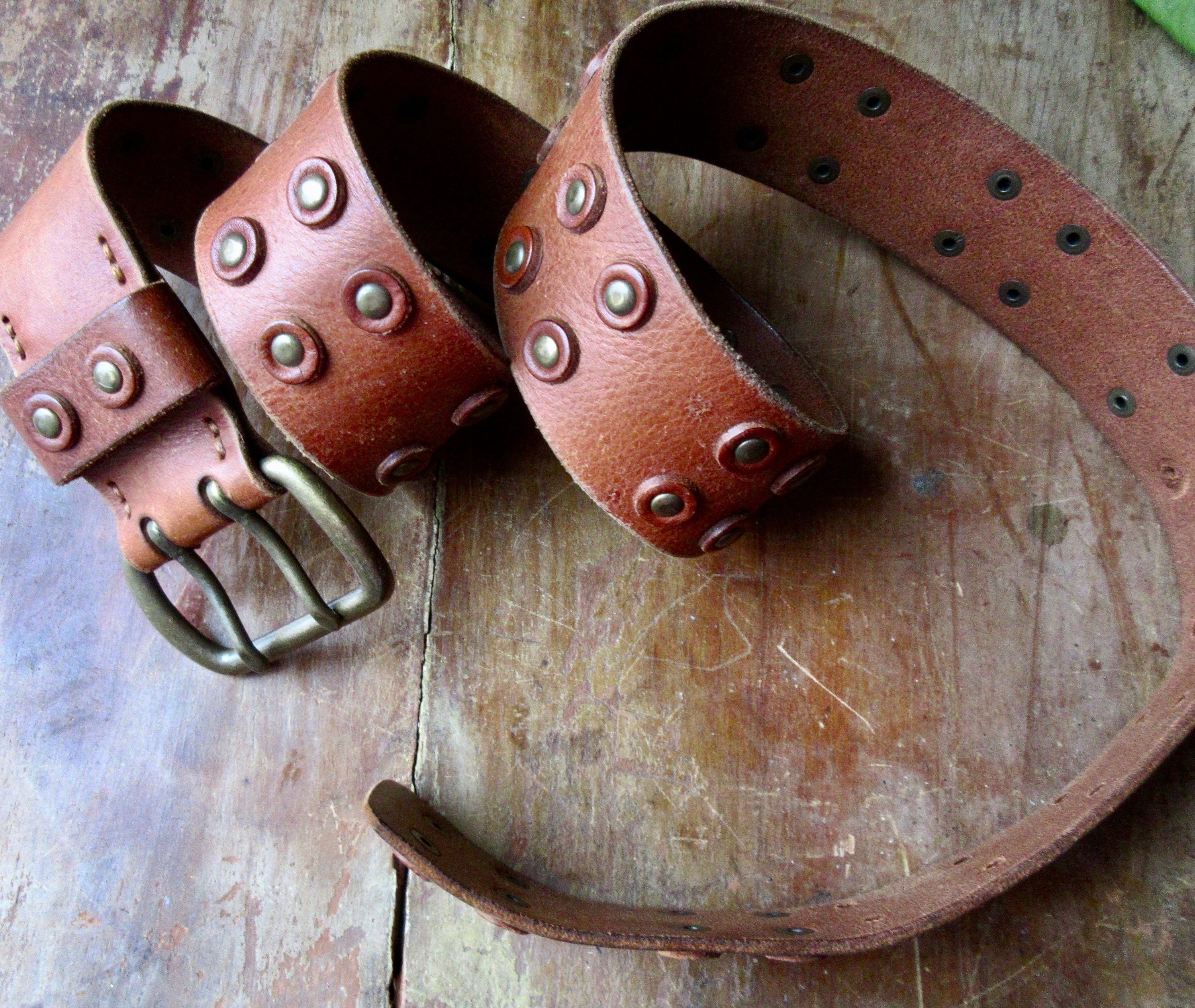 American Eagle outfitters brown leather belt w/brass tone stud buckle detail M American Eagle Outfitters Braided Belt Women M Brown Leather  main image 3