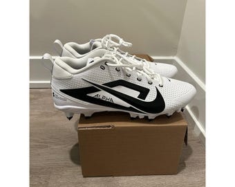 Botas de fútbol Nike Alpha Menace 4 Shark para hombre, talla 14.5, blanco y negro, FZ7703-101, nuevo