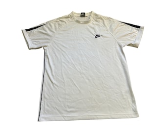 Camiseta Nike Masculina Tamanho Médio Branca Excelente Manga Curta Listras Laterais em Mesh