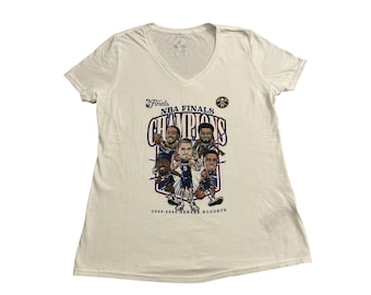 Camiseta Fanatics Denver Nuggets Campeones de las Finales de la NBA para mujer, talla M, color crema, NUEVA, con caricatura.