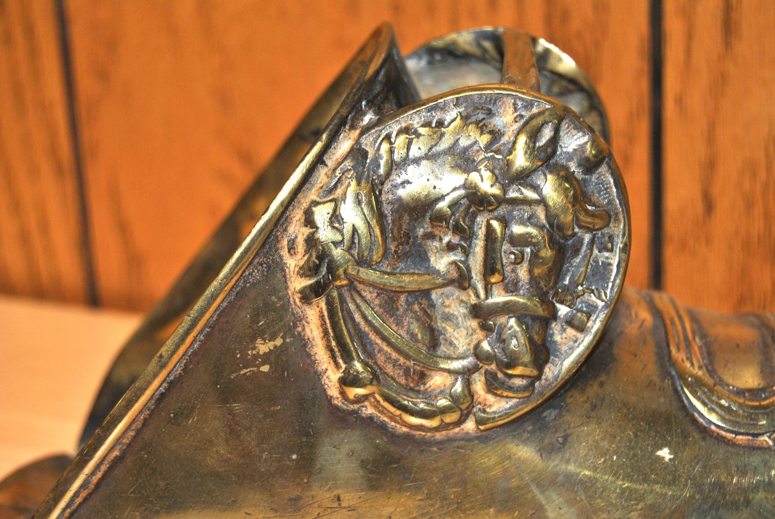 Ancienne paire d'étriers conquistador espagnol en laiton à