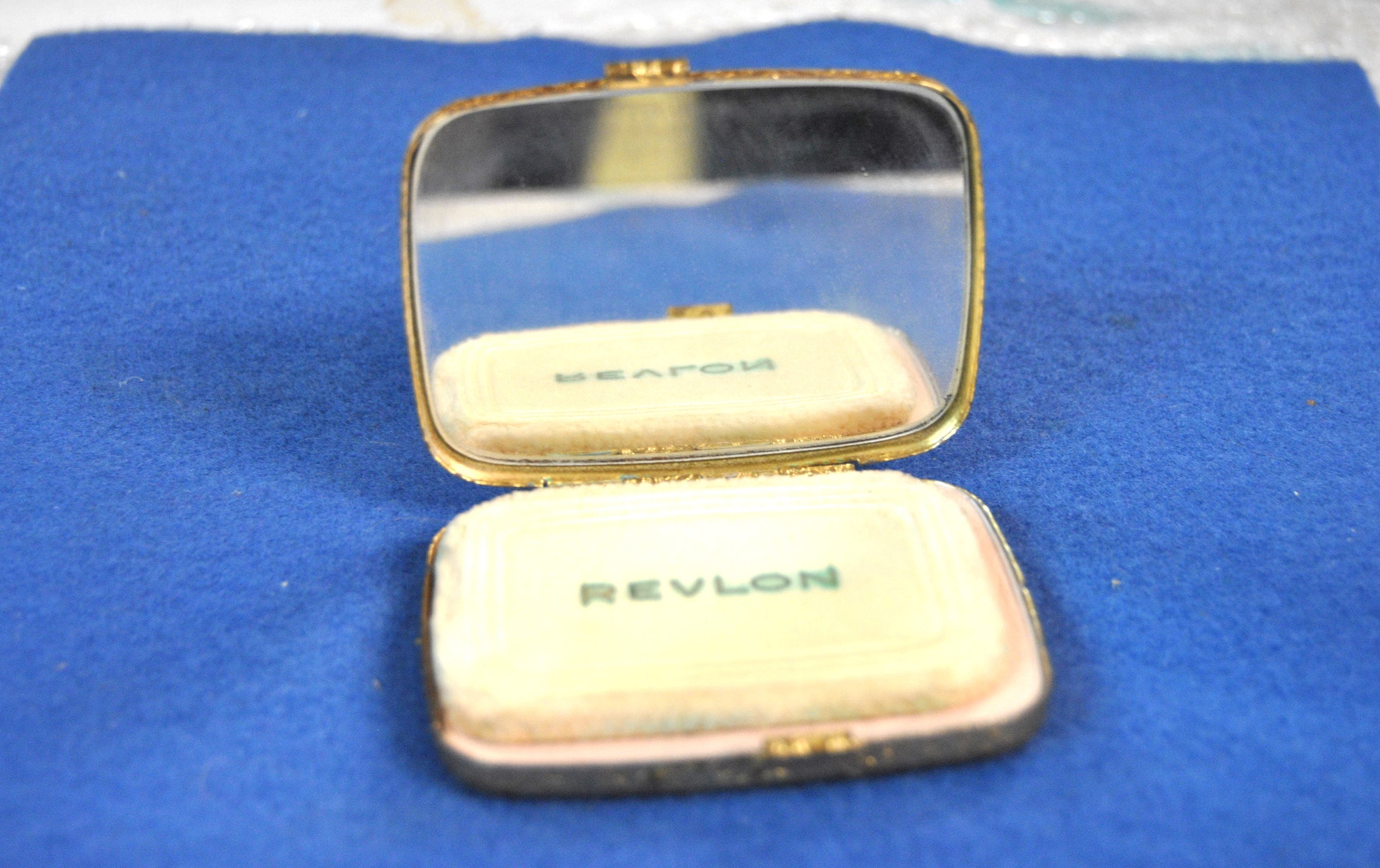 Revlon Pressed Powder Compact Vintage - Etsy
