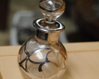 ヴィンテージシルバーオーバーレイ香水瓶 - Etsy 日本