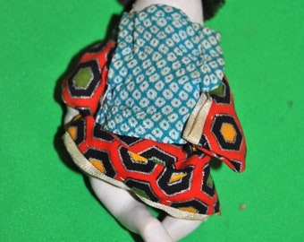 * vintage doll ୨୧ * 陶器製 愛らしい 男の子の フィギュア Japanese Boy Doll in Kimono Vintage Abggoodstuff - Etsy