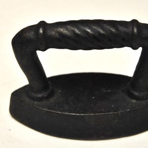 Kleine Gusseisen Spielzeugeisen Vintage ABGGoodStuff