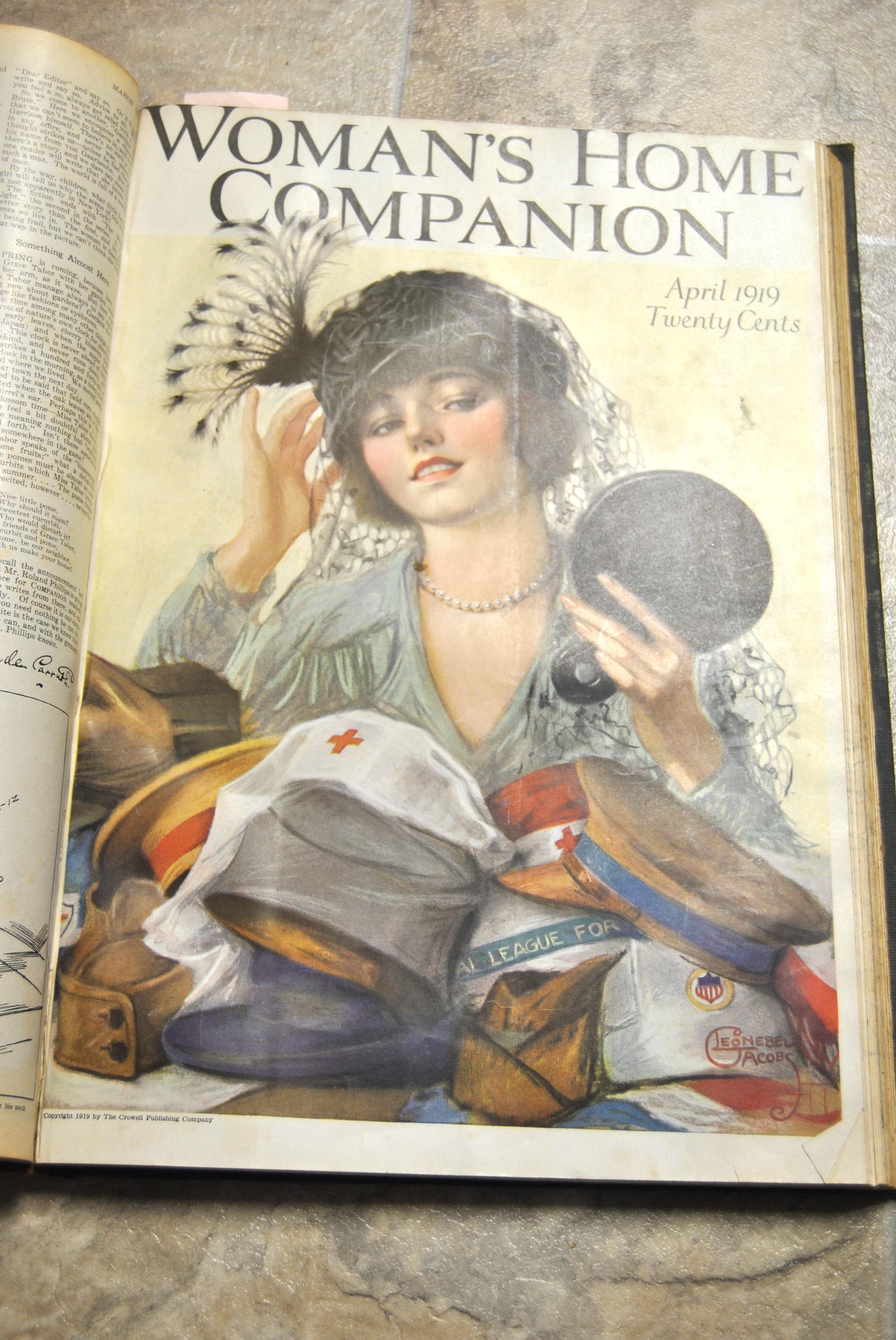 1919年発行のアンティーク雑誌「Woman
