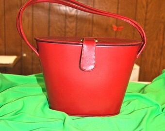 Vintage Theodor California Red Bucket Style Handtasche