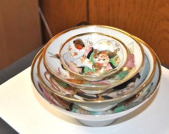 ヴィンテージ中国製米粒磁器皿：青龍モチーフ、8枚セット 18 cm/7.1