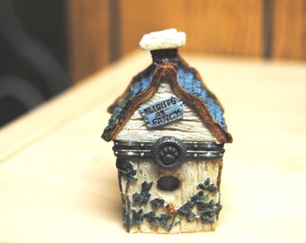 Vintage Chester's Birdhouse w/Audubon McNibble Uncle Bean's Treasure Box