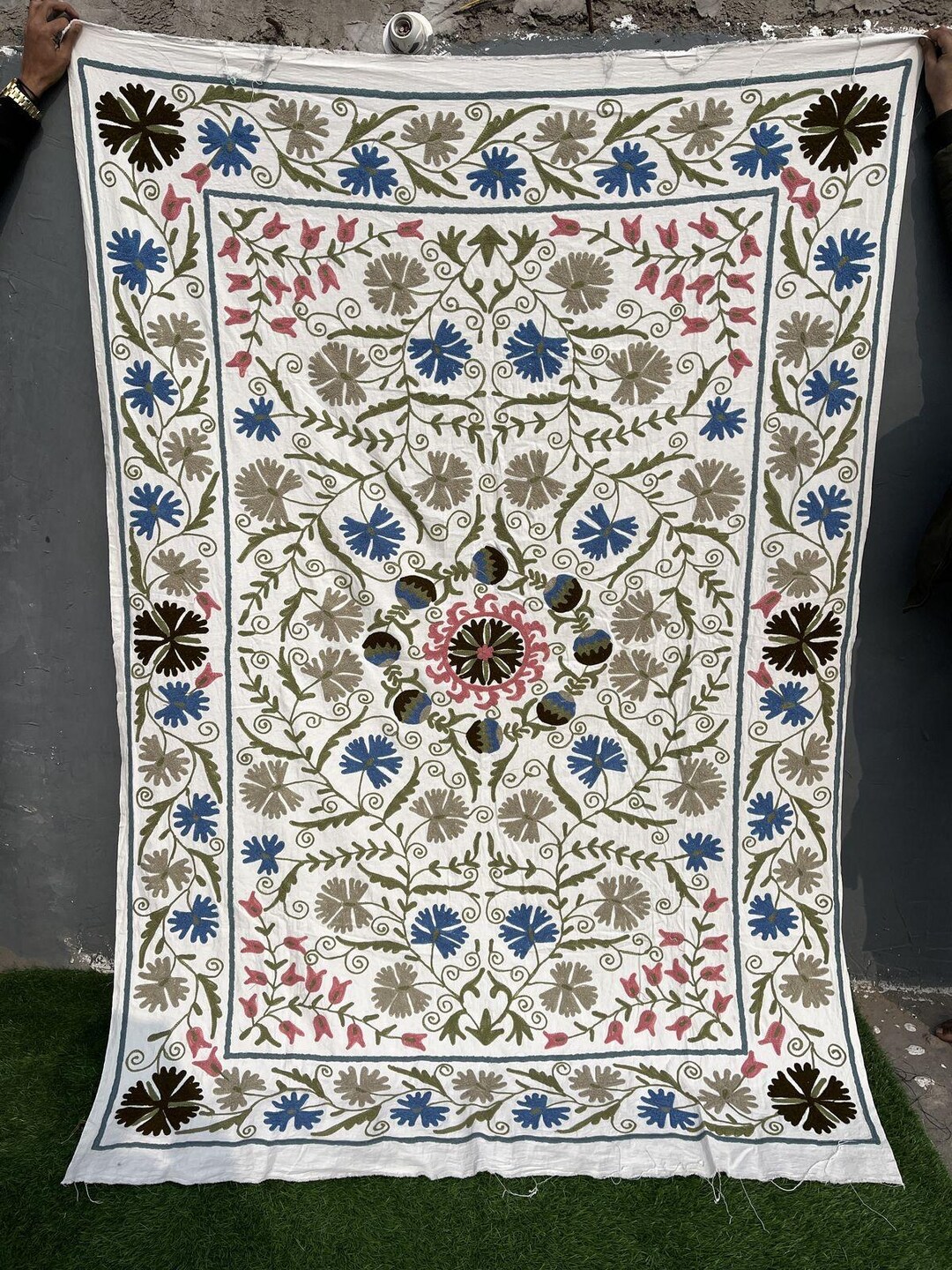 Hand Embroidered Suzani Tapestry, Floral Uzbek Wall Hanging, Boho Decor ...