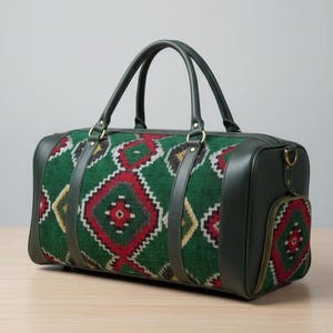 Handmade Moroccan leather handbag – Elegant and unique handcrafted bag, authentic boho style