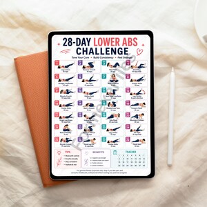 Könnte beinhalten: Ein digitales Tablet mit einem 28-Day Lower Abs Challenge Trainingsplan. Der Bildschirm zeigt ein Raster aus 28 täglichen Übungsillustrationen mit Textbeschriftungen, einen Tipps-Bereich, eine Vorteilsliste und einen 28-Tage-Tracker.