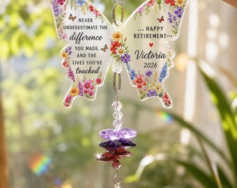 Acchiappasole personalizzato con farfalle per la pensione, regalo di buon pensionamento per donne, decorazione floreale personalizzata da appendere alla finestra.