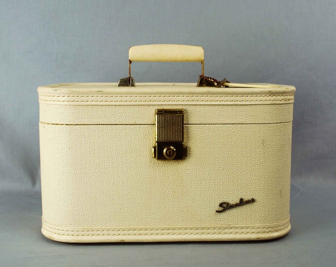 1950s White Starline Train Case // Vintage Cosmetic Carry-on Luggage - Etsy