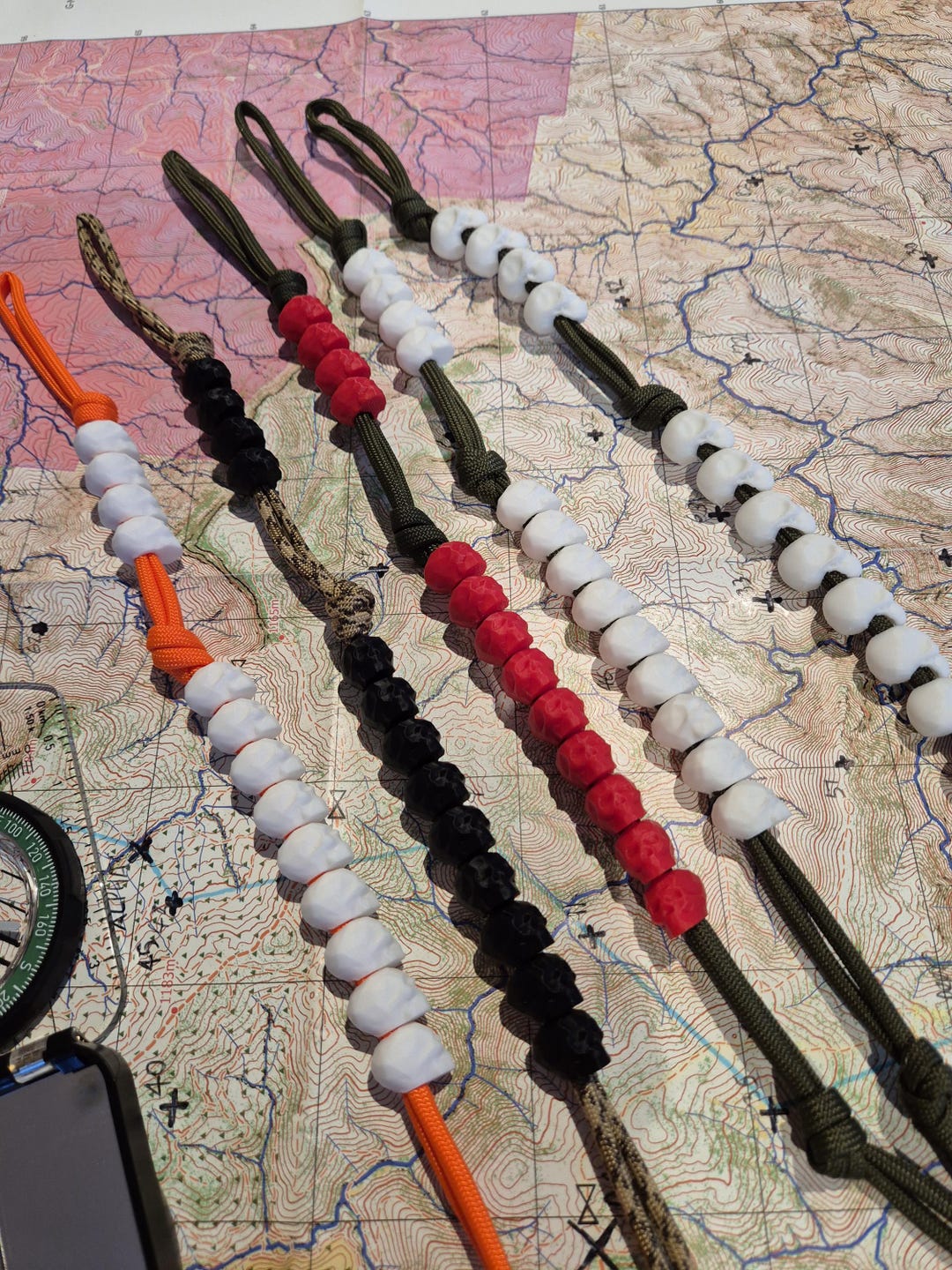 Pace Count Keychains Handmade Paracord Ranger Beads – Skull Bead Pace Counter - Etsy