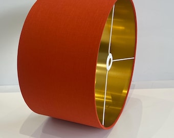 Paralume cilindrico in tessuto di lino arancione intenso, nuovo, fatto a mano, per lampade a sospensione, adatto a tavoli e soffitti, disponibile in tutte le dimensioni e forme.