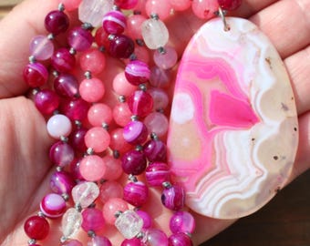 Collar largo con gema de ágata rosa, joyería de cuentas, collar llamativo